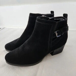 Blondo Idra Like New Black Suede Bootie Waterproof Ankle Buckle Size 8.5 Zipper